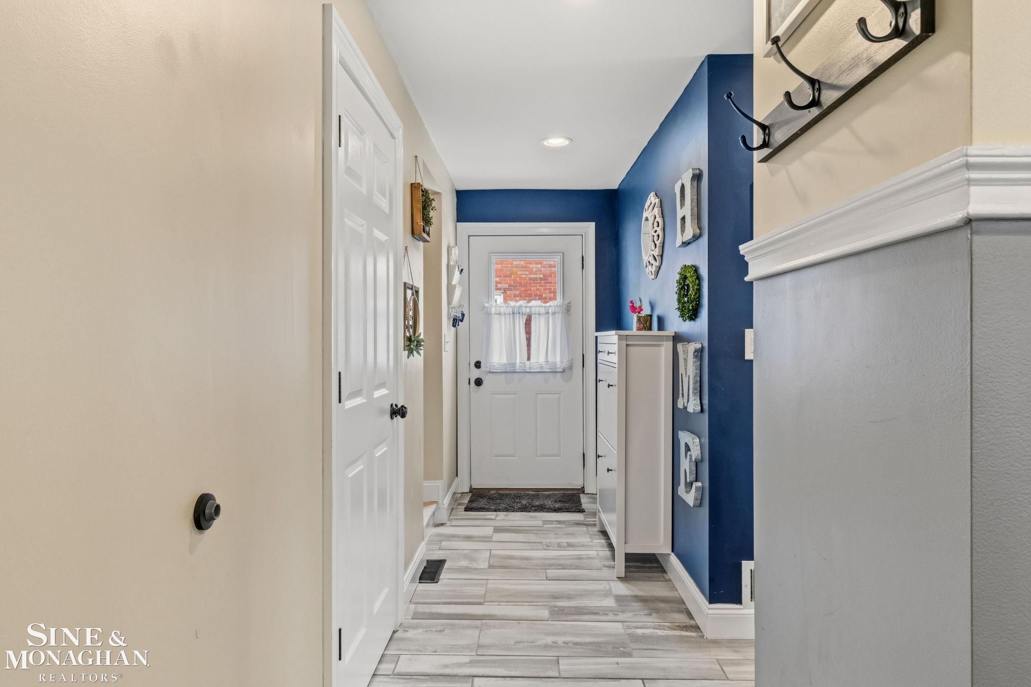 580 Hampton Road Grosse Pointe Woods, MI 48236 - Photo 28 of 77