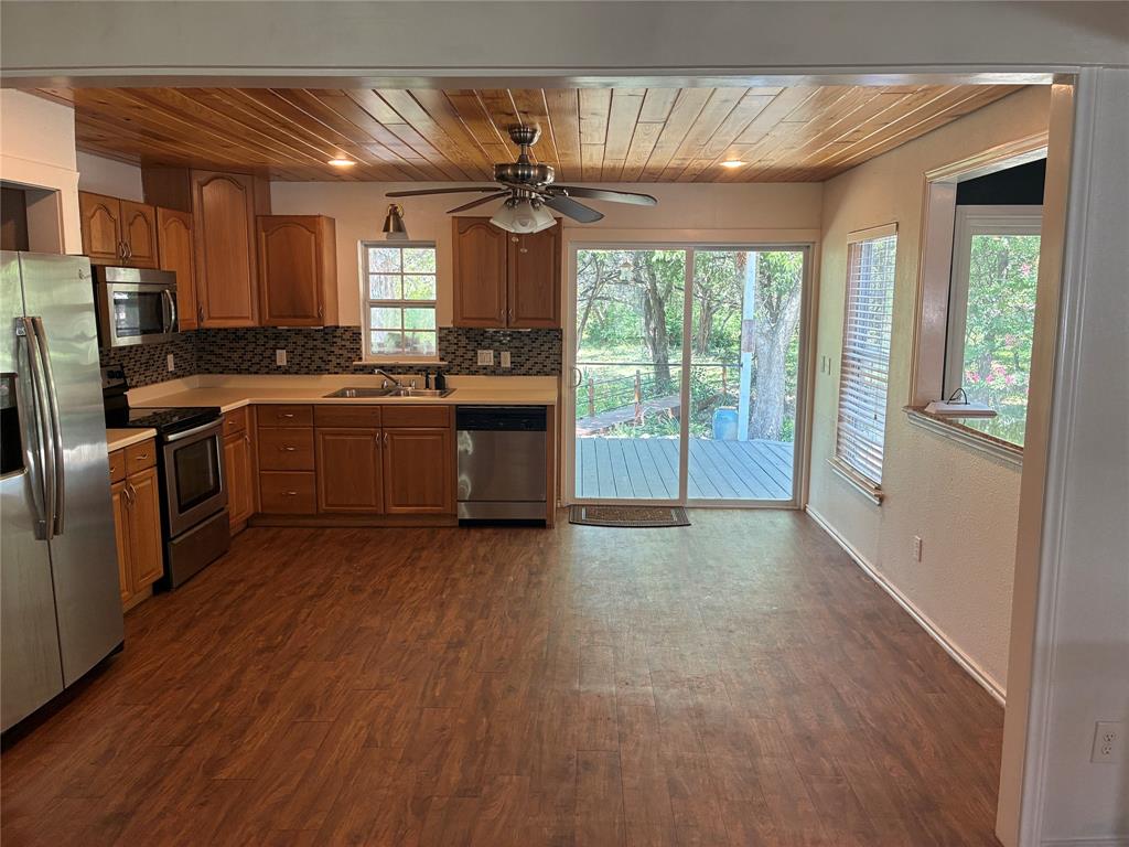 9217 Indian Trail Rio Vista, TX 76093 - Photo 9 of 40 Gallery Image 9