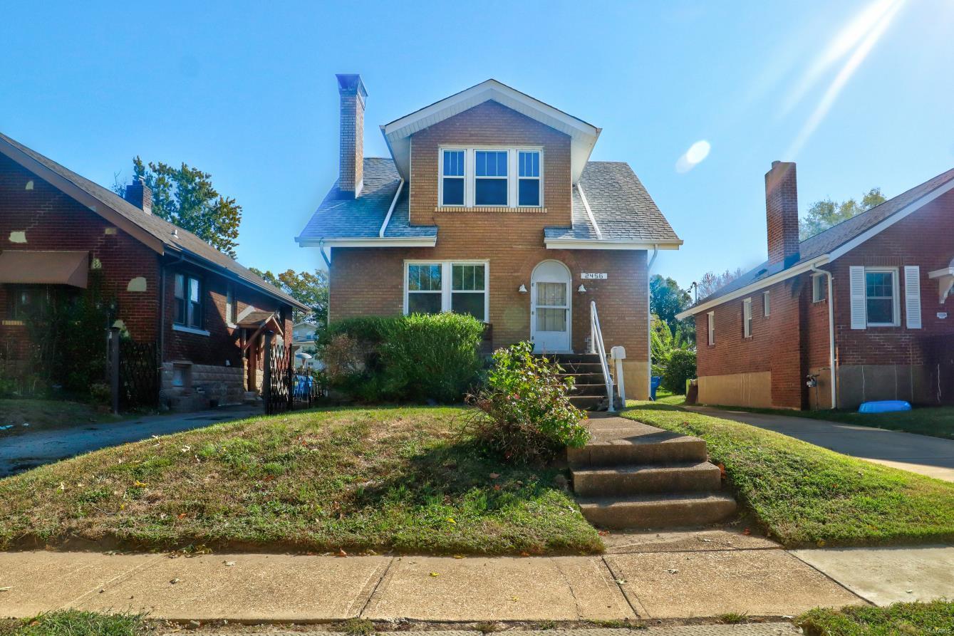 2456 Brown Road St. Louis, MO 63114 - Photo 1 of 13 Gallery Image 1