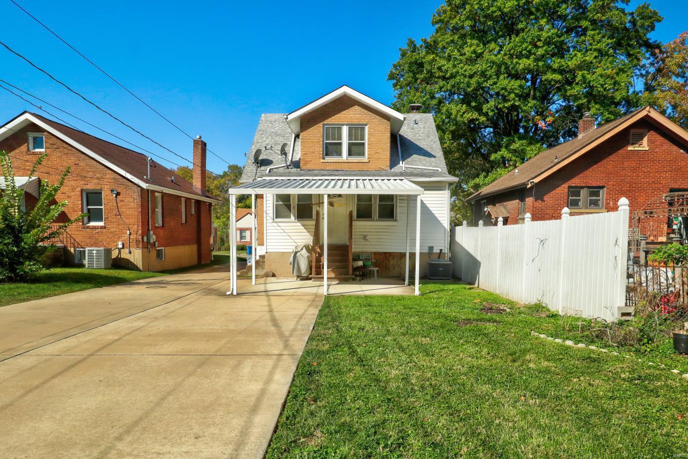 2456 Brown Road St. Louis, MO 63114 - Photo 11 of 13 Gallery Image 11