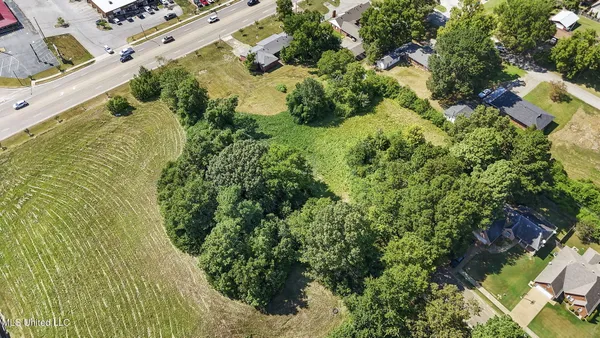 $750,000 | 6180 Cockrum Road, Olive Branch, MS 38654