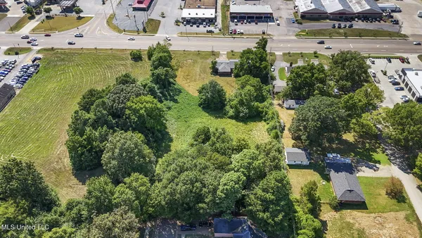 $750,000 | 6180 Cockrum Road, Olive Branch, MS 38654