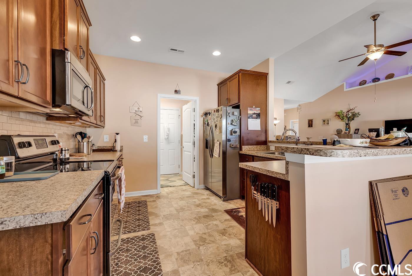 335 Pickney Court Conway, SC 29526 - Photo 5 of 28