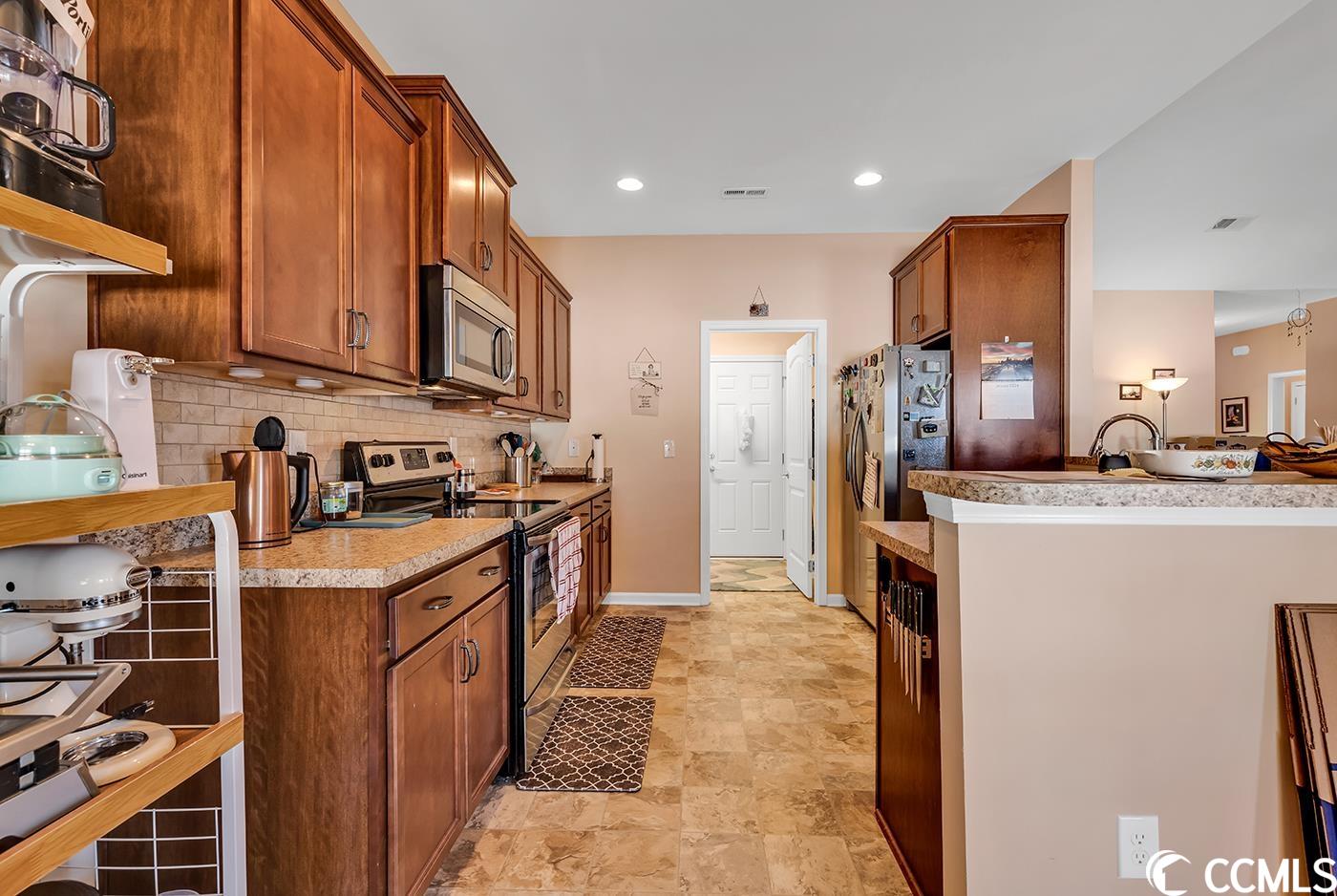 335 Pickney Court Conway, SC 29526 - Photo 6 of 28