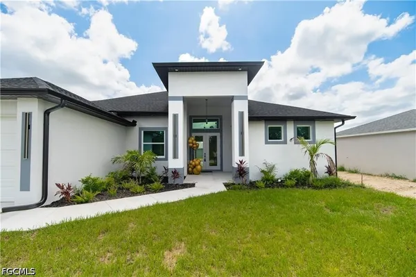 $529,990 | 3311 Andalusia Boulevard, Cape Coral, FL 33909