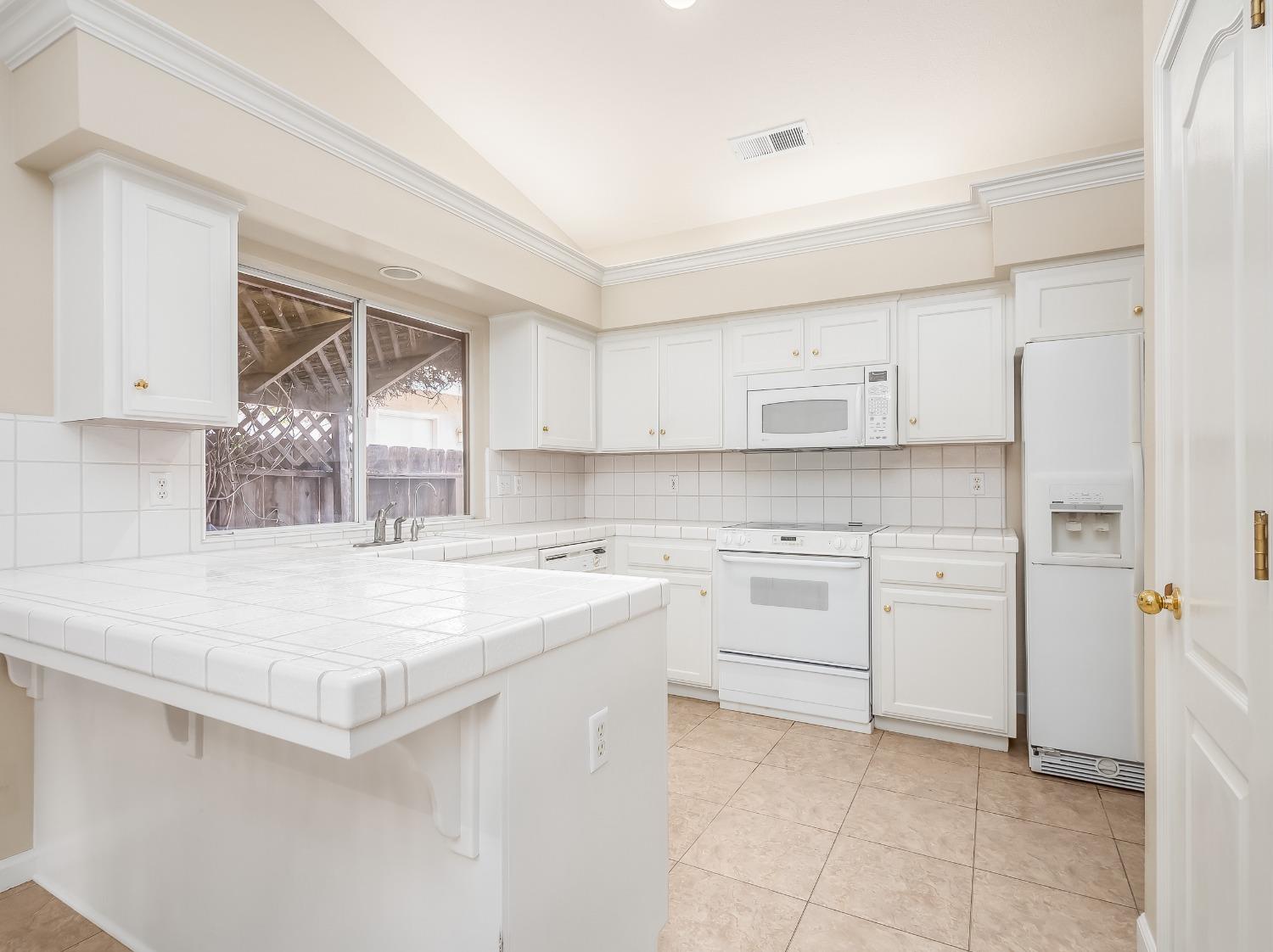 5167 West Decatur Avenue Fresno, CA 93722 - Photo 15 of 26 Gallery Image 15