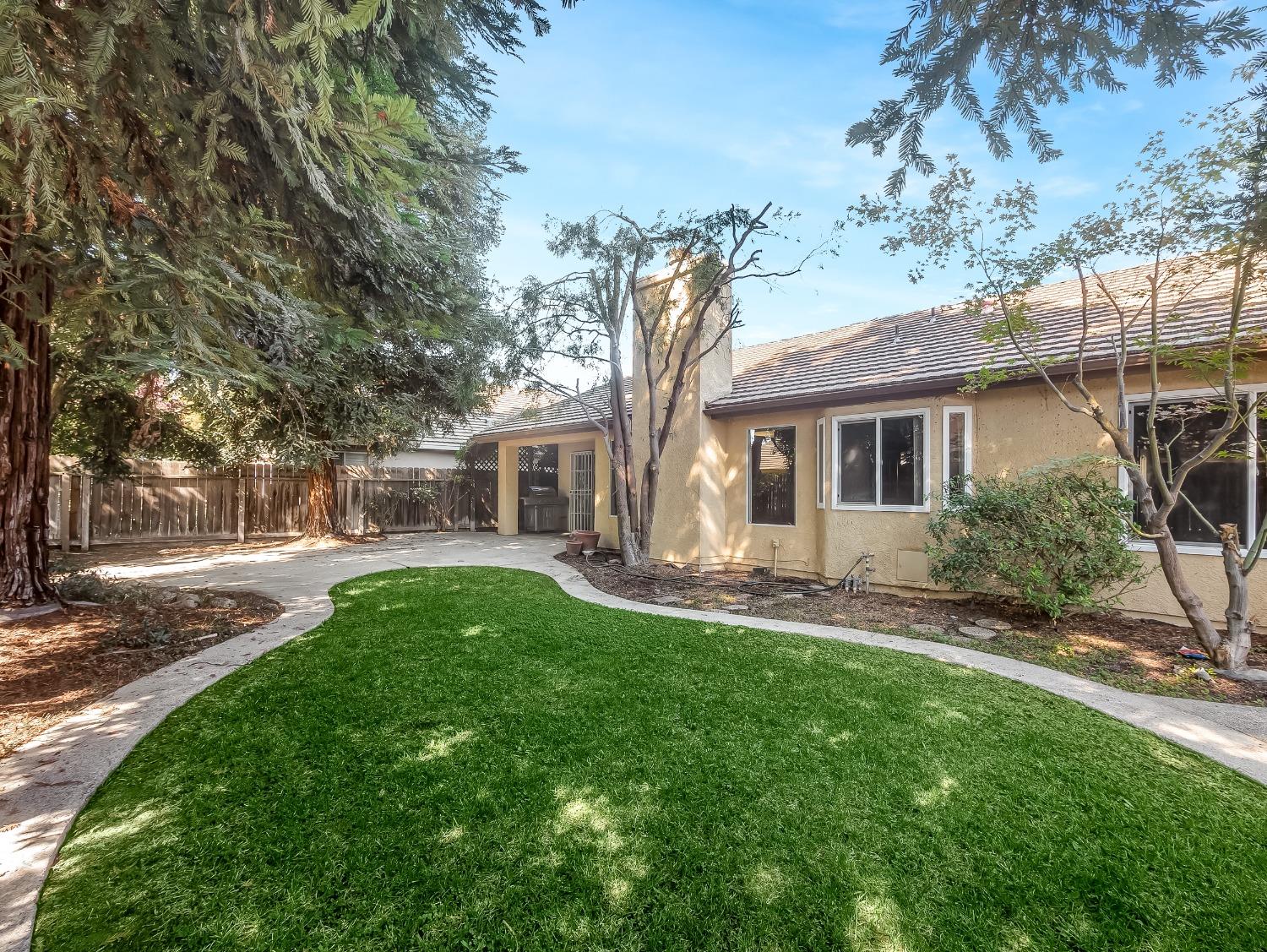 5167 West Decatur Avenue Fresno, CA 93722 - Photo 6 of 26 Gallery Image 6