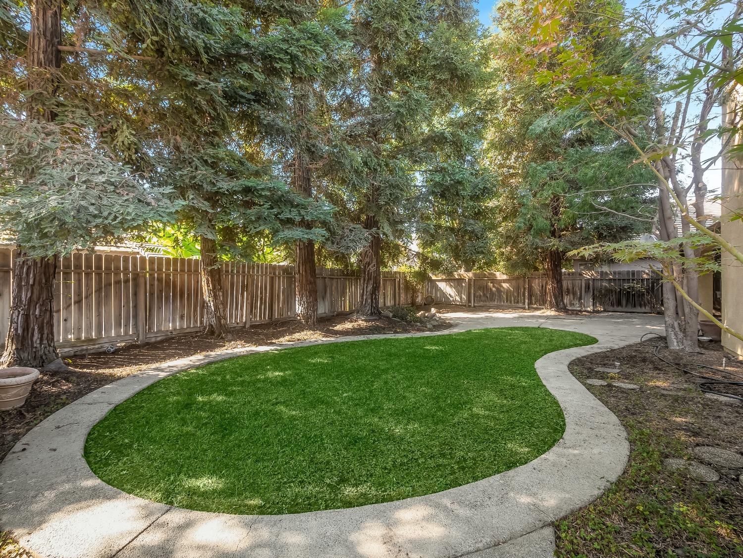 5167 West Decatur Avenue Fresno, CA 93722 - Photo 7 of 26 Gallery Image 7
