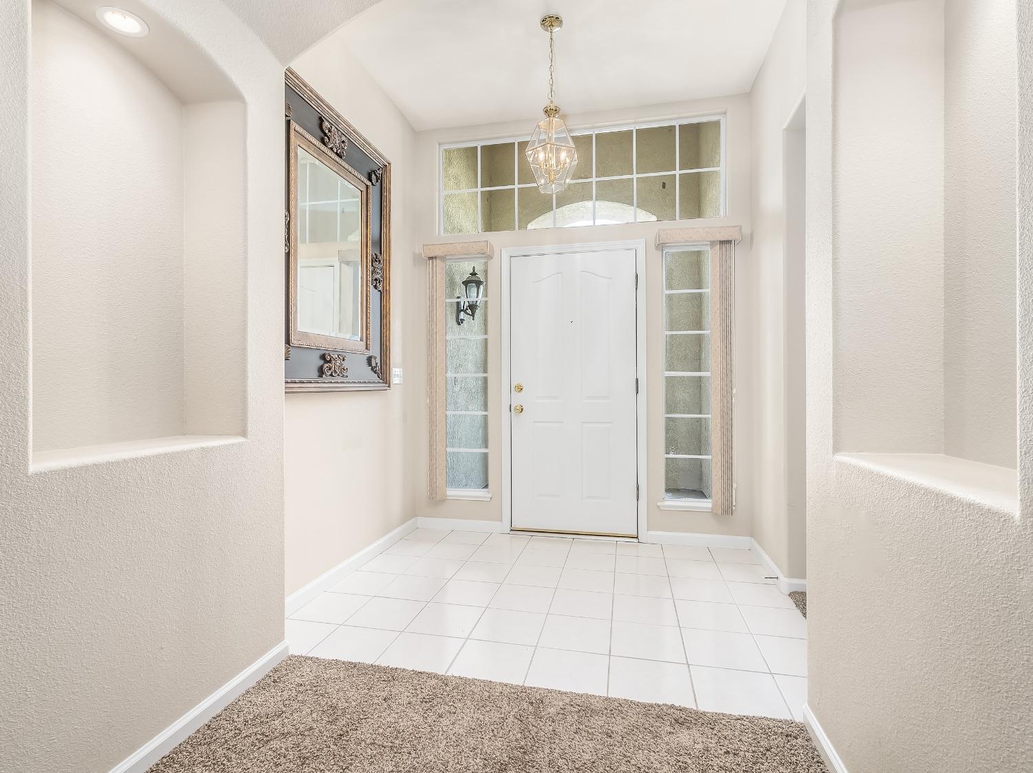 5167 West Decatur Avenue Fresno, CA 93722 - Photo 9 of 26 Gallery Image 9