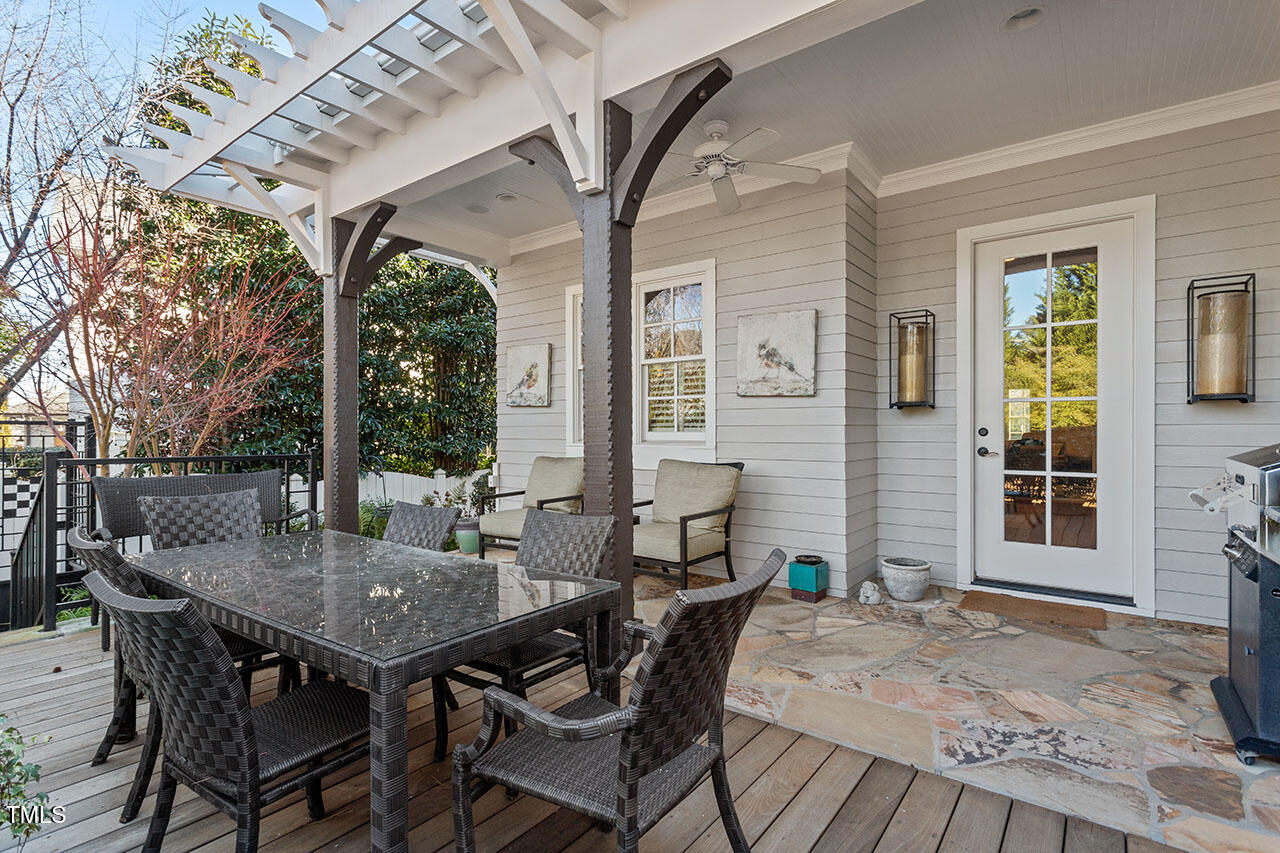 531 Guilford Circle Raleigh, NC 27608 - Photo 10 of 65 531 Guilford Circle_10