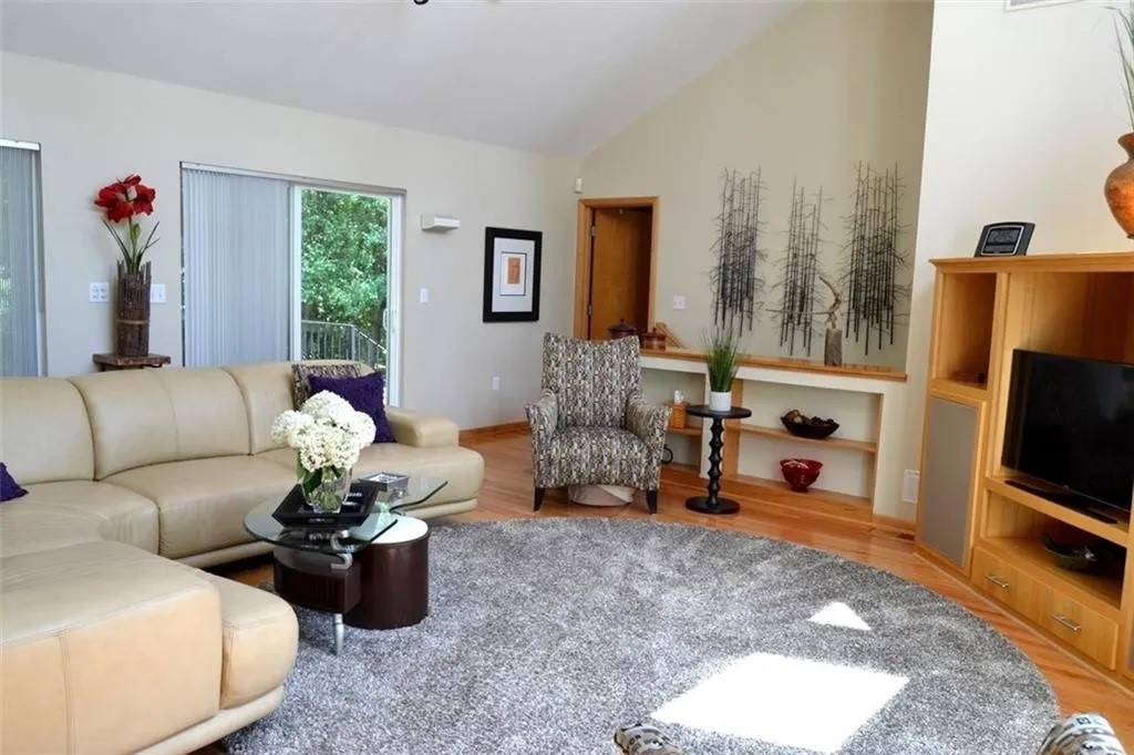 301 Stuart Way Erie, PA 16509 - Photo 11 of 50 Gallery Image 11