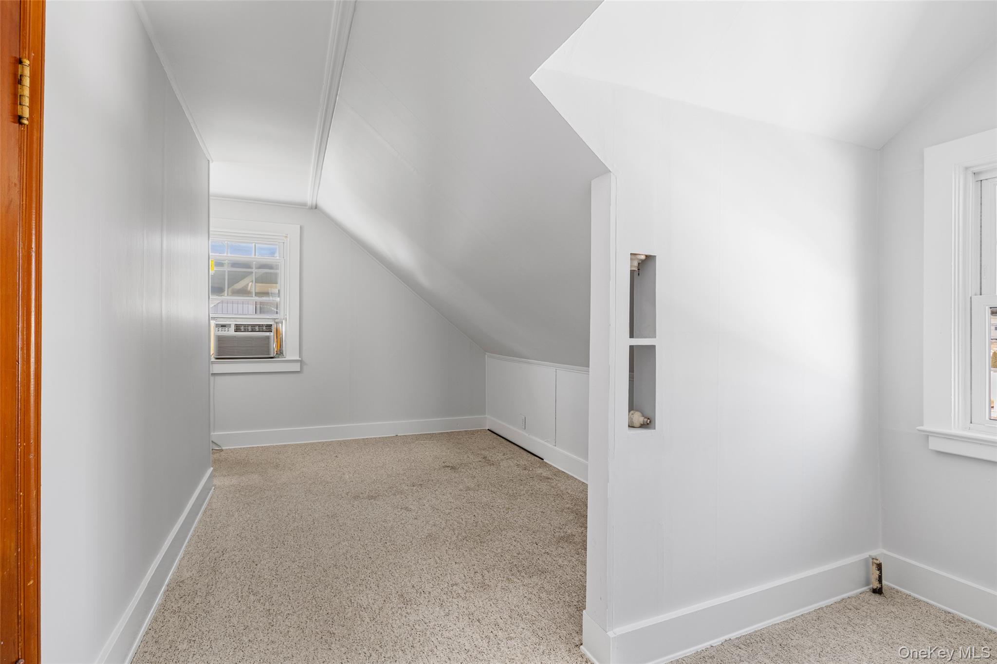 682 Rose Boulevard Baldwin, NY 11510 - Photo 15 of 22