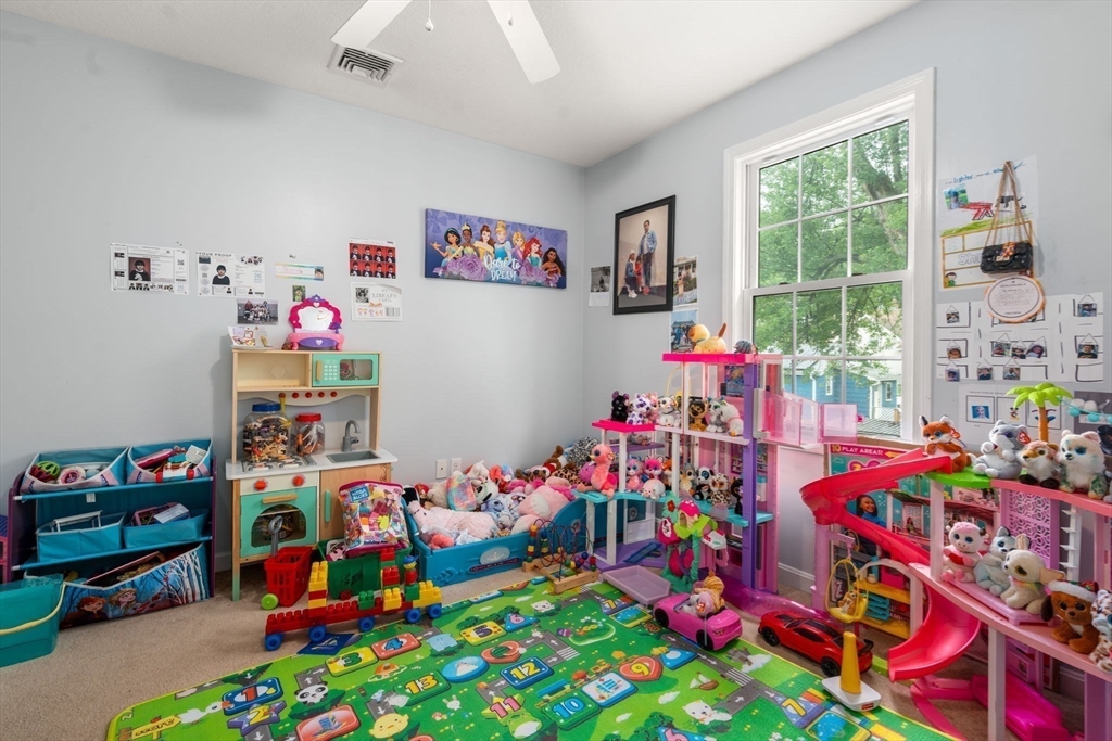 86 Granby Street Springfield, MA 01108 - Photo 21 of 40