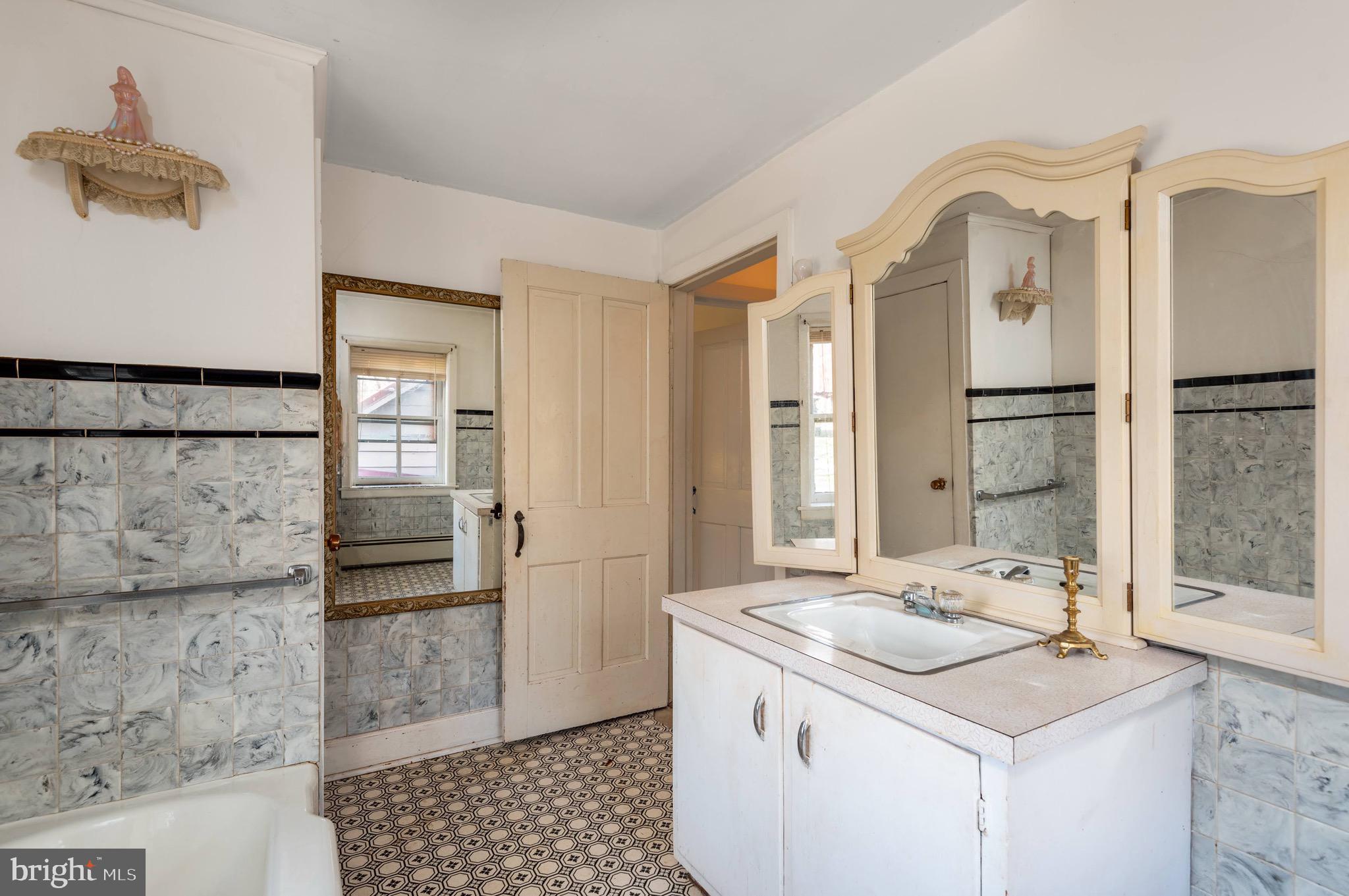 1854 Jefferson Road Spring Grove, PA 17362 - Photo 10 of 17
