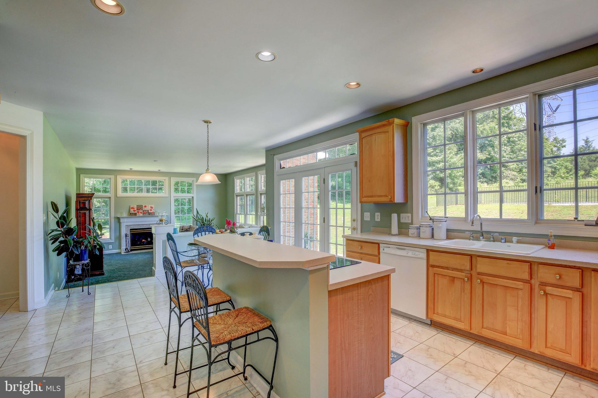2023 Gresham Lane Davidsonville, MD 21035 - Photo 17 of 58 Nice, open kitchen