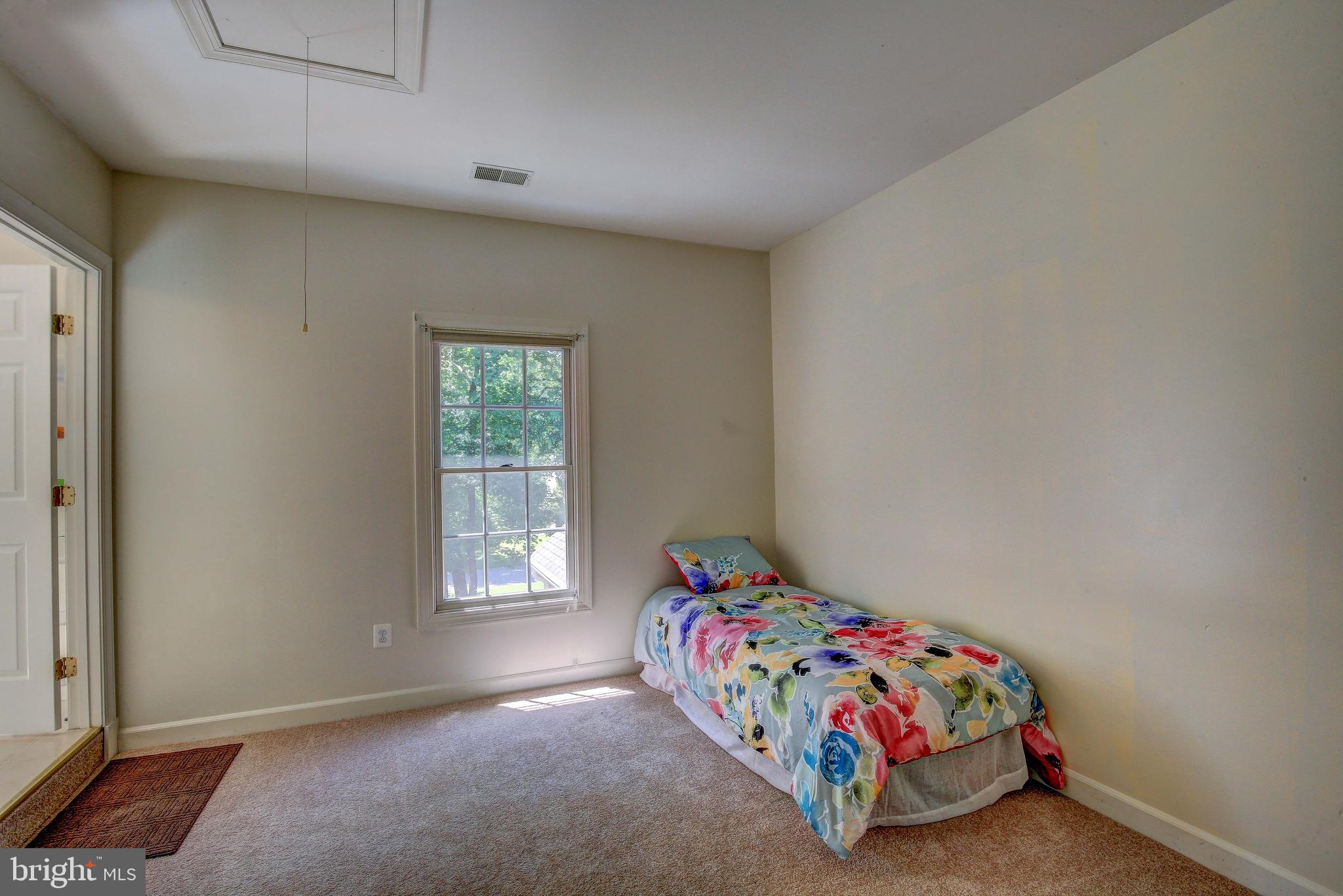 2023 Gresham Lane Davidsonville, MD 21035 - Photo 29 of 58 En-suite bedroom