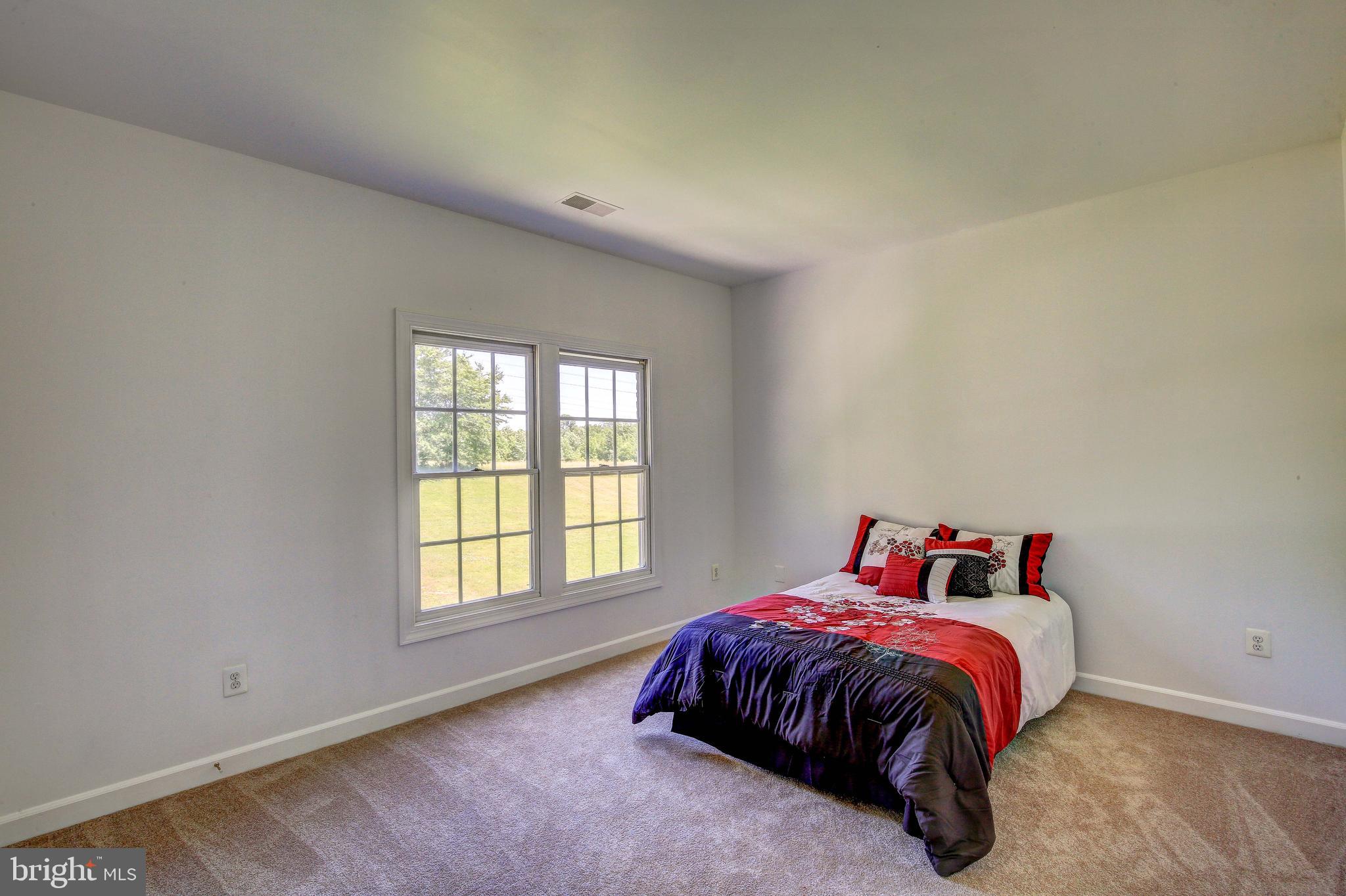 2023 Gresham Lane Davidsonville, MD 21035 - Photo 32 of 58 Large upstairs bedroom