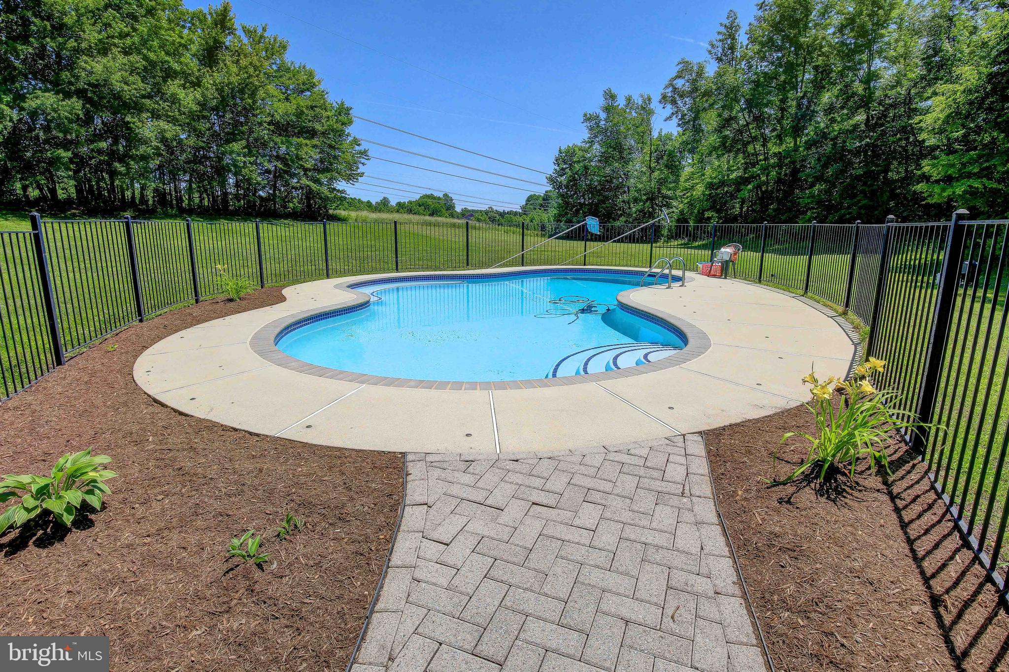 2023 Gresham Lane Davidsonville, MD 21035 - Photo 9 of 58 Gorgeous, fenced in gunite pool