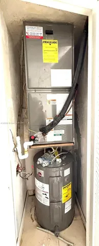 $149,000 | 1301 Northeast 191st Street, Unit F110, Miami, FL 33179