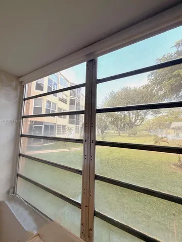 $149,000 | 1301 Northeast 191st Street, Unit F110, Miami, FL 33179