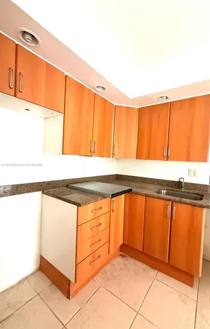 $149,000 | 1301 Northeast 191st Street, Unit F110, Miami, FL 33179