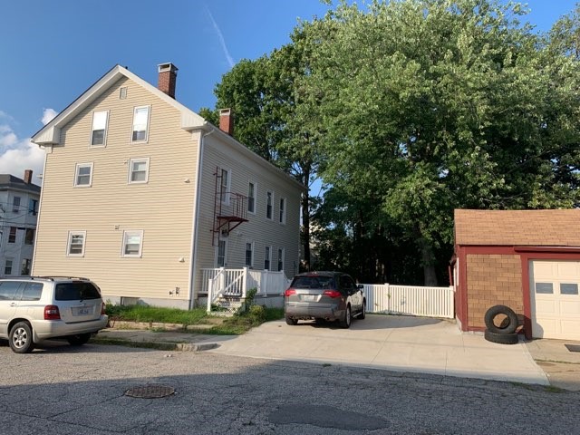 276 Coe Street Woonsocket, RI 02895 - Photo 3 of 16