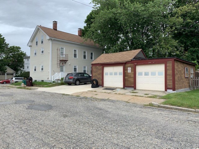 276 Coe Street Woonsocket, RI 02895 - Photo 5 of 16