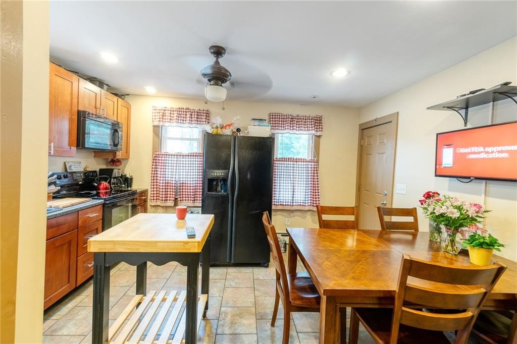 276 Coe Street Woonsocket, RI 02895 - Photo 9 of 16