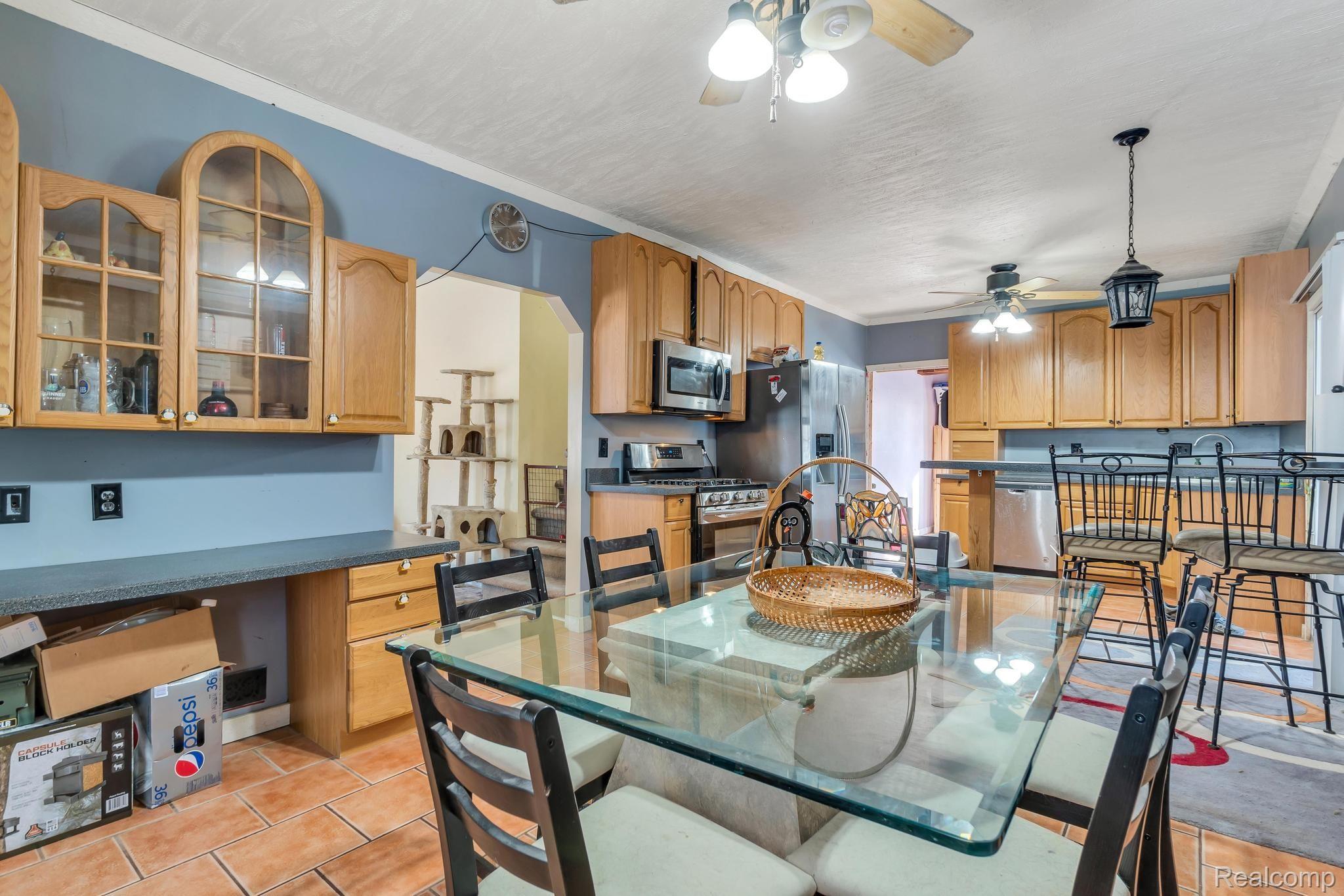7024 Sheldon Road Whitmore Lake, MI 48189 - Photo 9 of 43 Gallery Image 9