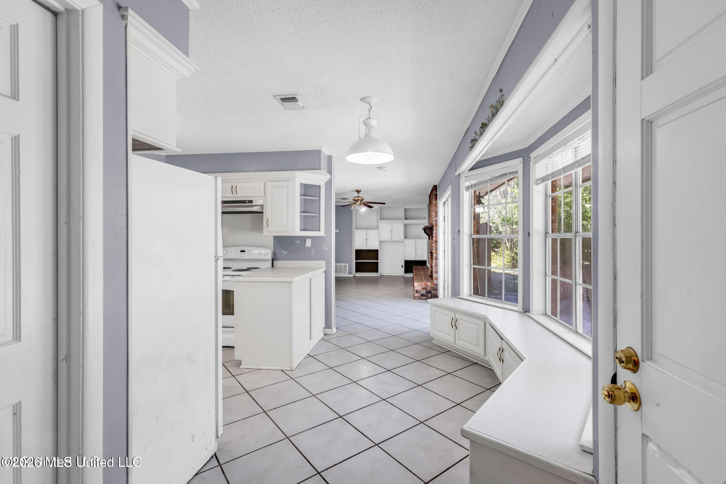 2530 Old Bay Road Biloxi, MS 39531 - Photo 11 of 23 oldbay12