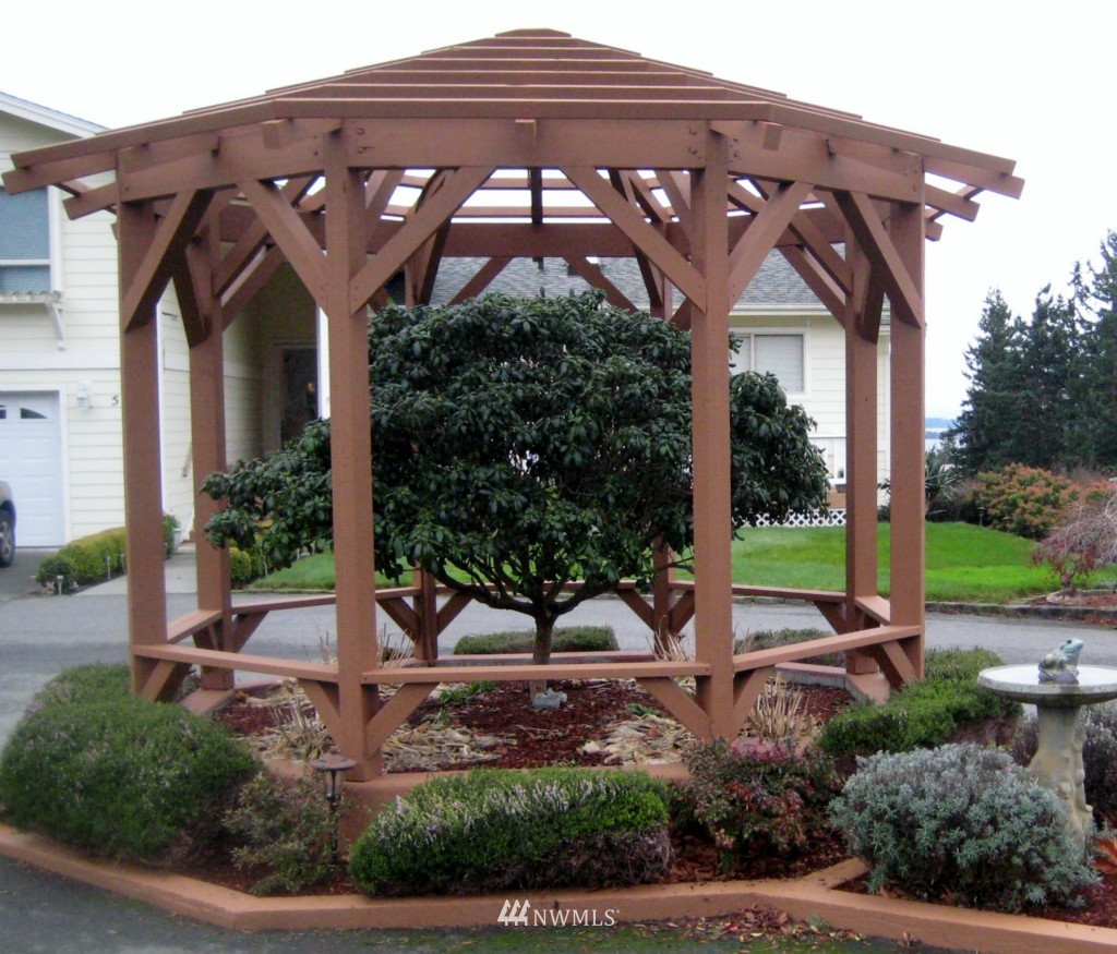 524 Basil Road Oak Harbor, WA 98277 - Photo 2 of 15 Gallery Image 2
