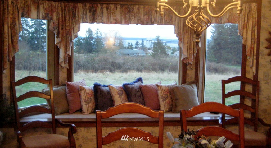 524 Basil Road Oak Harbor, WA 98277 - Photo 5 of 15 Gallery Image 5