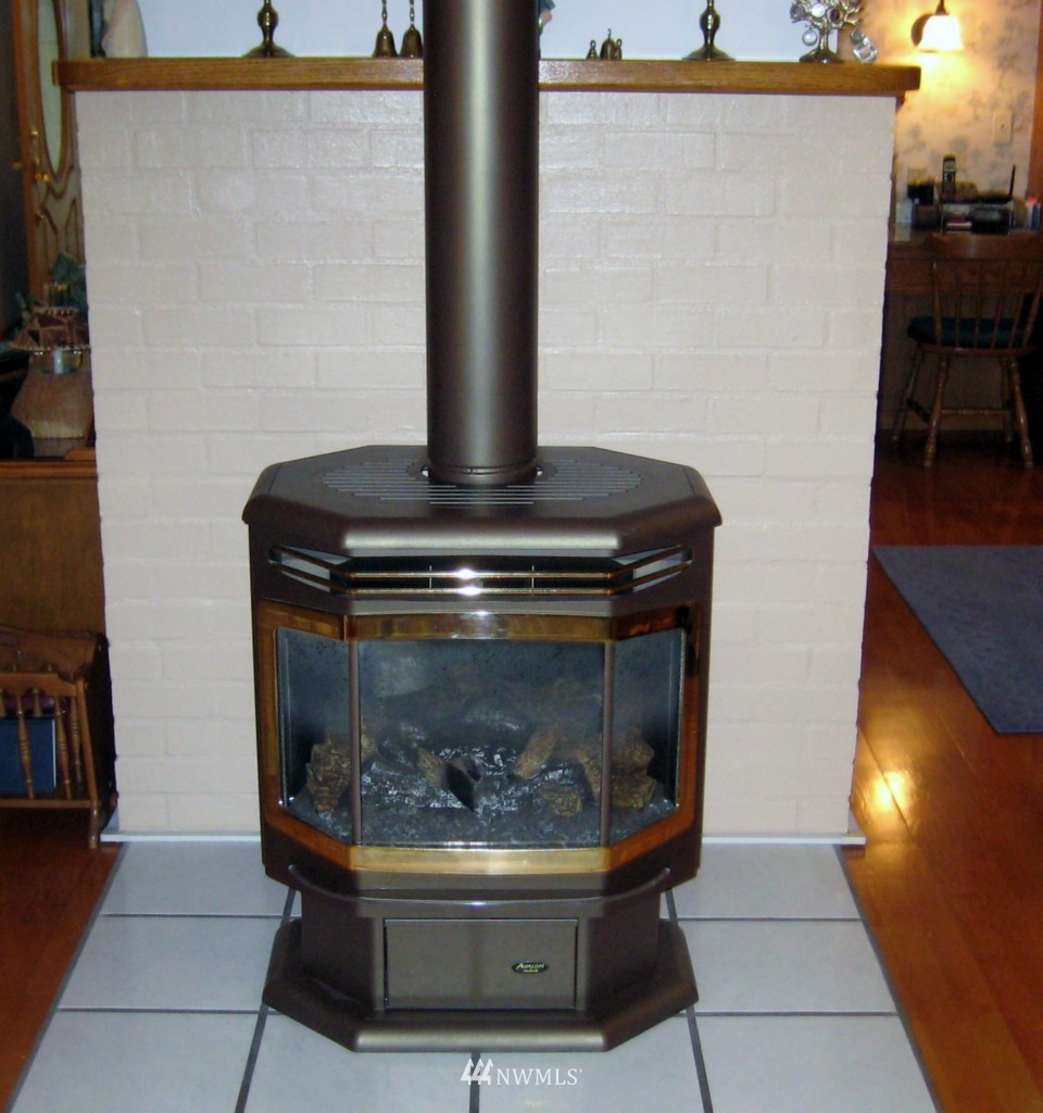 524 Basil Road Oak Harbor, WA 98277 - Photo 7 of 15 Gallery Image 7