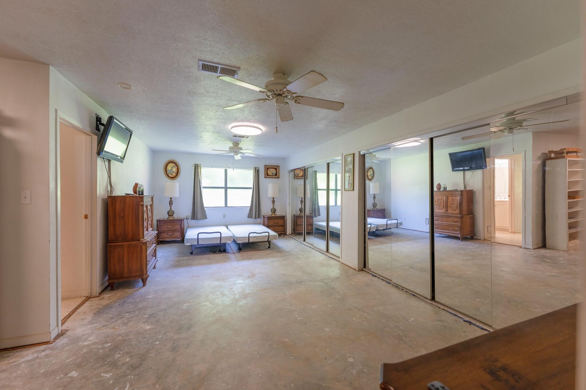 980 Hill Farm Road Coldspring, TX 77331 - Photo 13 of 22 Primary bedroom