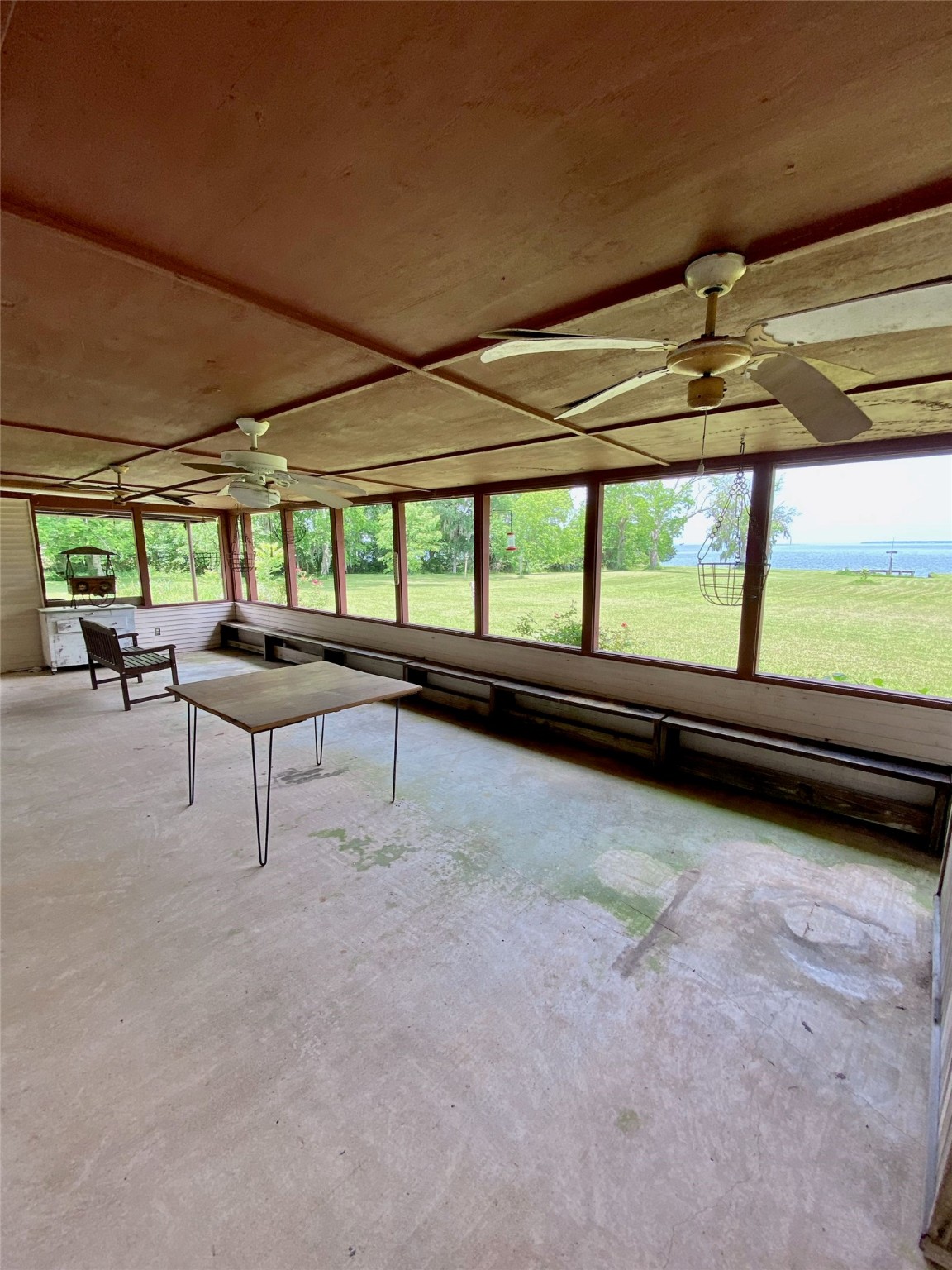 980 Hill Farm Road Coldspring, TX 77331 - Photo 8 of 22 Front porch