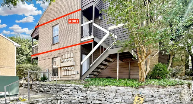 $950 | 8655 Datapoint, Unit 802, San Antonio, TX 78229