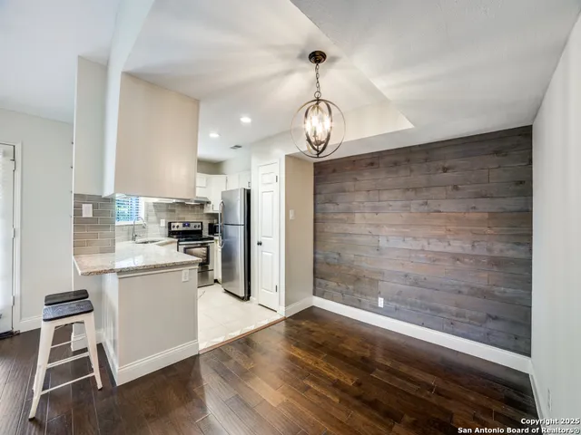 $950 | 8655 Datapoint, Unit 802, San Antonio, TX 78229