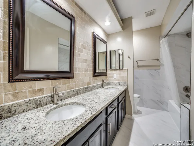 $950 | 8655 Datapoint, Unit 802, San Antonio, TX 78229