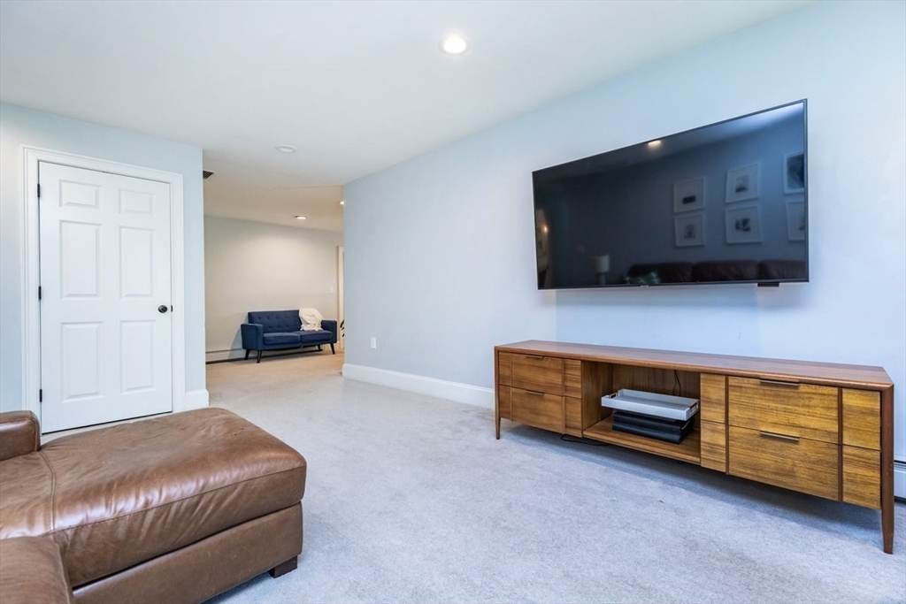 2 Amherst Road Andover, MA 01810 - Photo 14 of 41