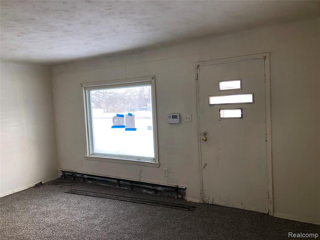 1704 East Webster Road Flint, MI 48505 - Photo 7 of 10