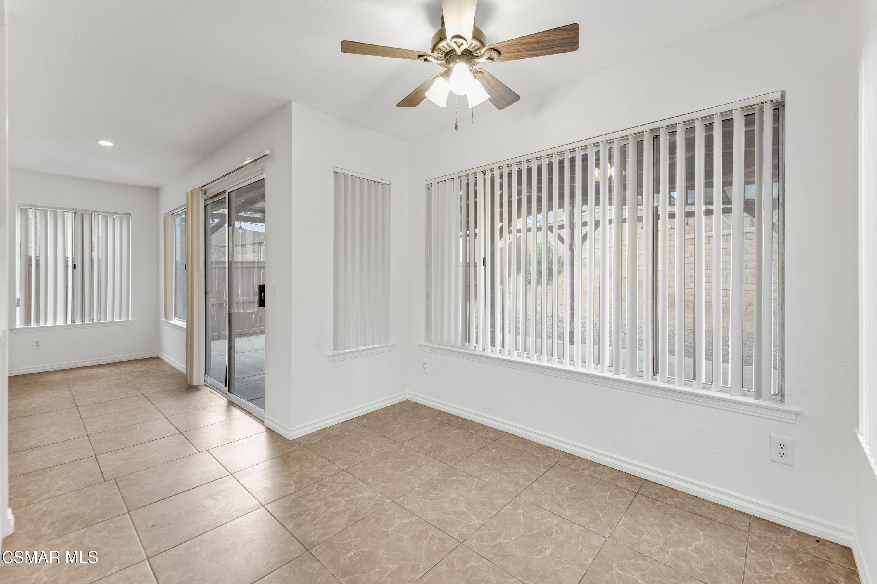 3335 Coyote Road Palmdale, CA 93550 - Photo 15 of 57 3335 Coyote Rd, Palmdale -HsHprod- (13)