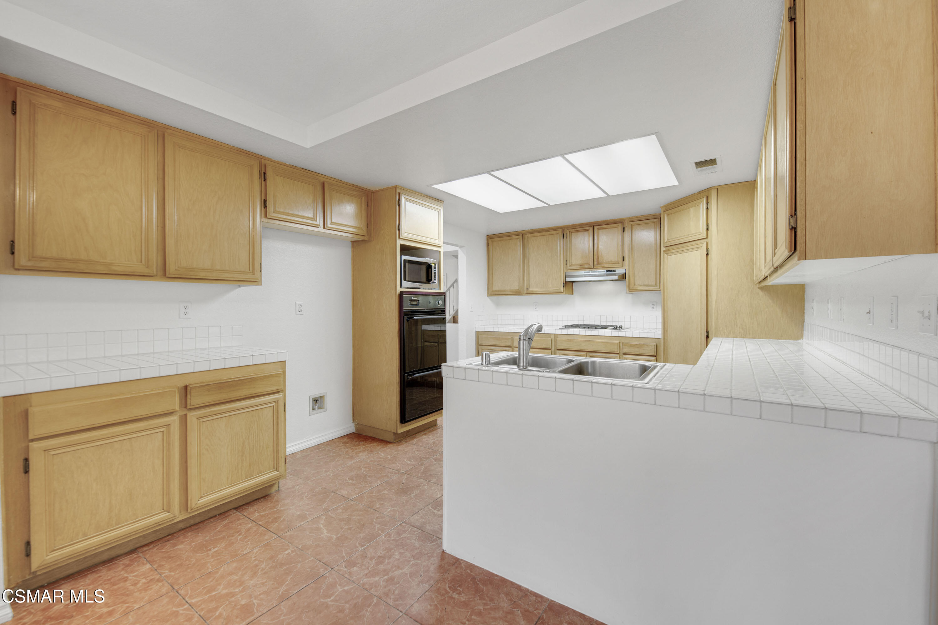 3335 Coyote Road Palmdale, CA 93550 - Photo 17 of 57 3335 Coyote Rd, Palmdale -HsHprod- (15)