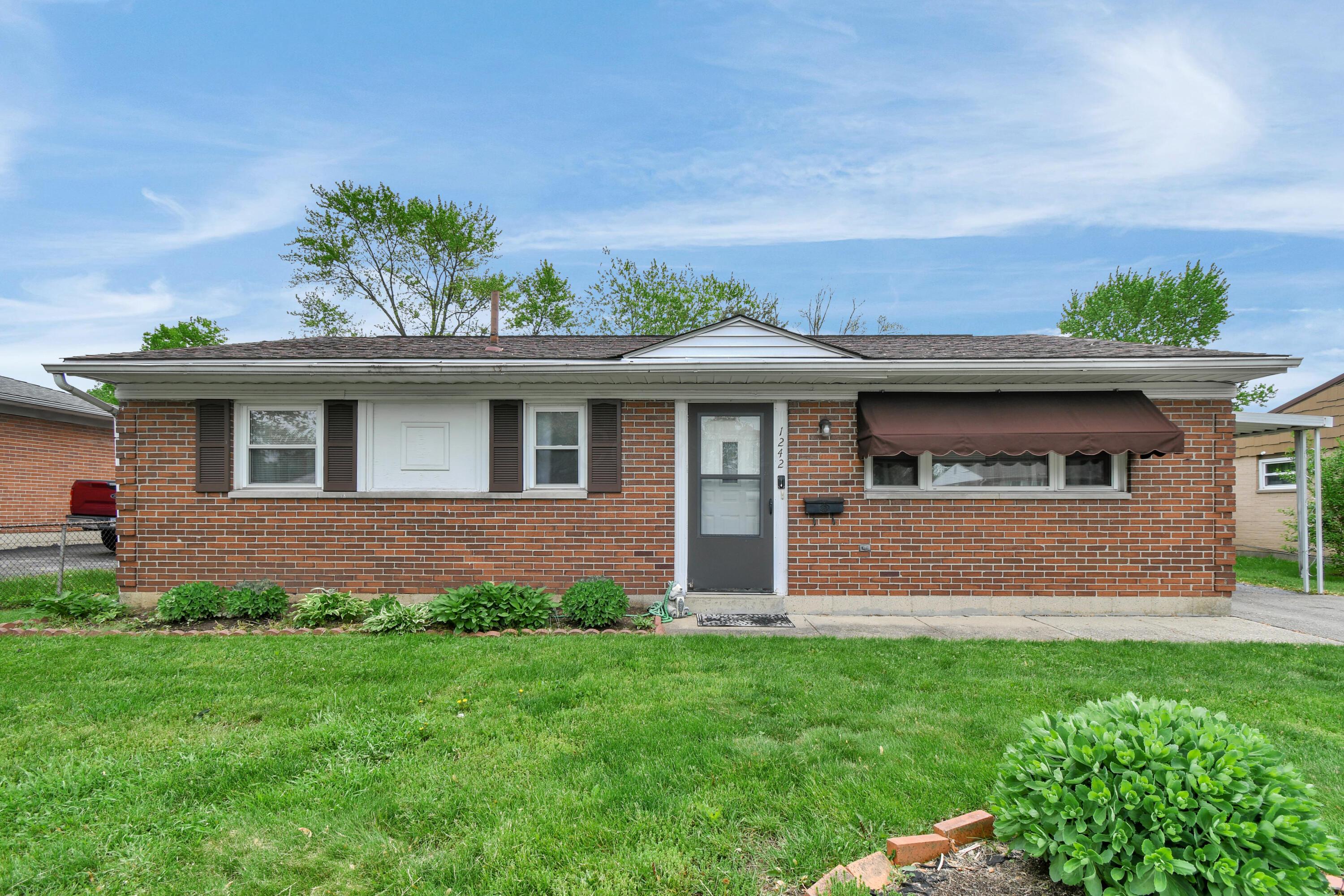 1242 South Yearling Road Columbus, OH 43227 - Photo 1 of 34 DSC_8648