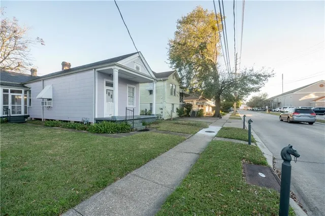 $430,000 | 239 Focis Street, Metairie, LA 70005