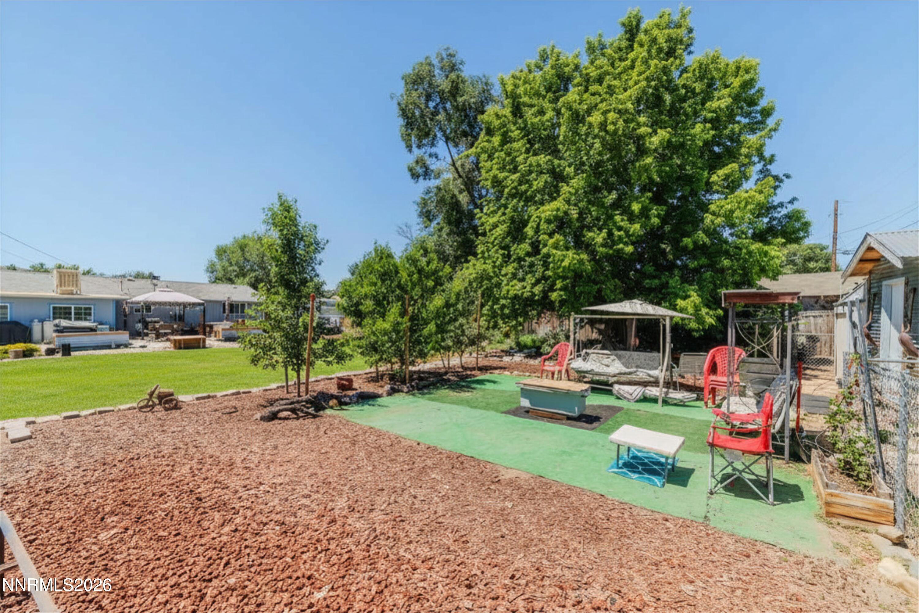 185 East Surge Street Reno, NV 89506 - Photo 29 of 33 9