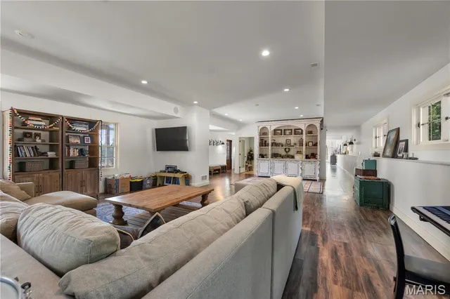 $799,000 | 8135 Hwy J, Perryville, MO 63775