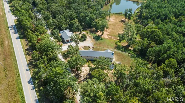 $799,000 | 8135 Hwy J, Perryville, MO 63775