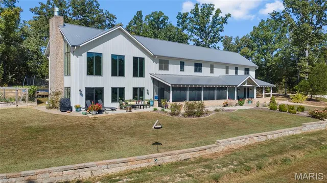 $799,000 | 8135 Hwy J, Perryville, MO 63775