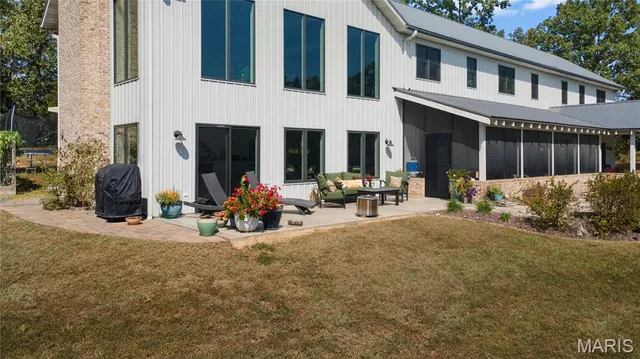 $799,000 | 8135 Hwy J, Perryville, MO 63775