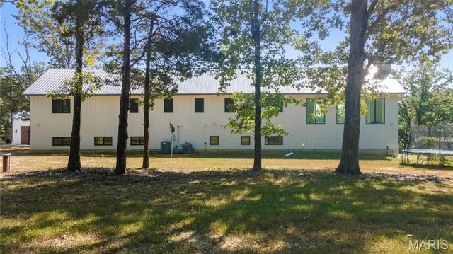 $799,000 | 8135 Hwy J, Perryville, MO 63775